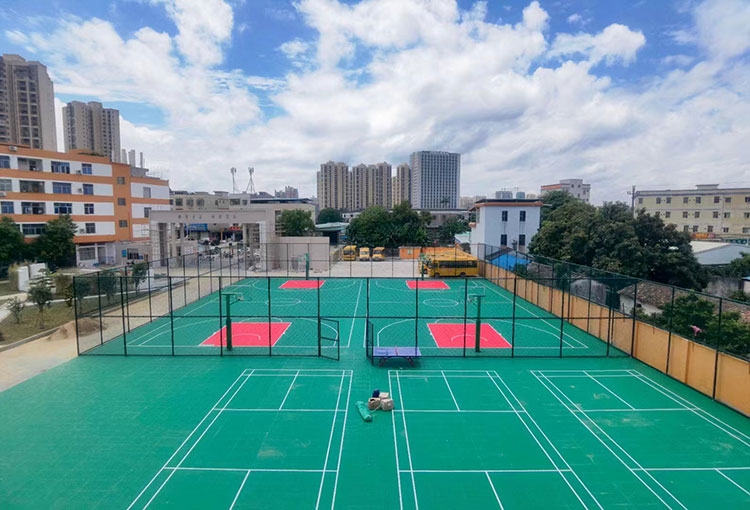 �ɶ������ذ���ë��