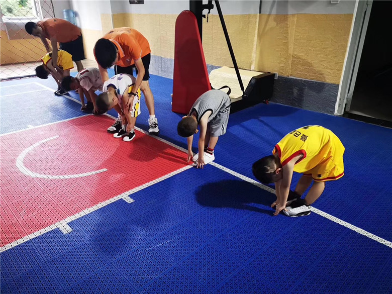 �ɶ���ͯ����ѵ��������ƴװ�ذ�